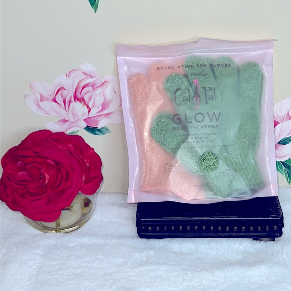Gal Pal Glow Exfoliating Body Treatment Gloves NWT